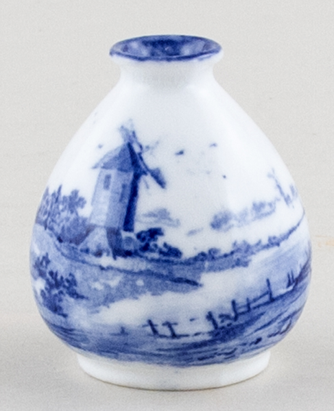Miniature Vase c1912
